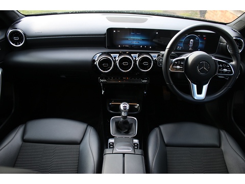 1.3 A180 Sport (Executive) Hatchback 5dr Petrol Manual Euro 6 (s/s) (136 ps)