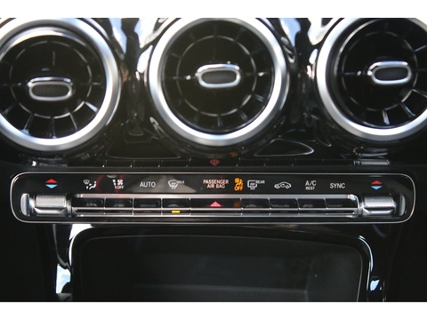 1.3 A180 Sport (Executive) Hatchback 5dr Petrol Manual Euro 6 (s/s) (136 ps)