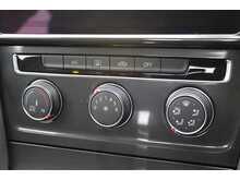 Volkswagen Golf TSI BlueMotion Tech SE Nav 