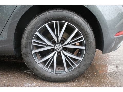 1.4 TSI BlueMotion Tech SE Nav Hatchback 5dr Petrol DSG Euro 6 (s/s) (125 ps)