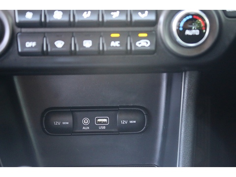 1.7 CRDi 2 SUV 5dr Diesel Manual Euro 6 (s/s) (114 bhp)