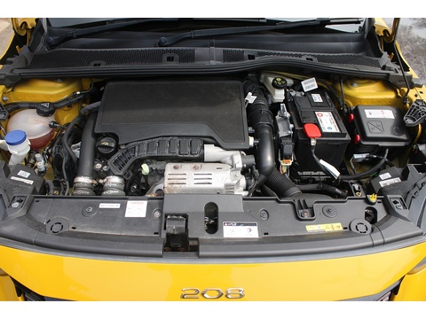 1.2 PureTech GT Line Hatchback 5dr Petrol EAT Euro 6 (s/s) (130 ps)