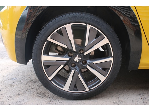 1.2 PureTech GT Line Hatchback 5dr Petrol EAT Euro 6 (s/s) (130 ps)