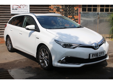 1.8 VVT-h Excel Touring Sports 5dr Petrol Hybrid CVT Euro 6 (s/s) (136 ps)