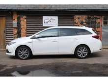 Toyota Auris VVT-h Excel 