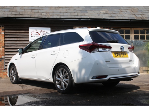 1.8 VVT-h Excel Touring Sports 5dr Petrol Hybrid CVT Euro 6 (s/s) (136 ps)