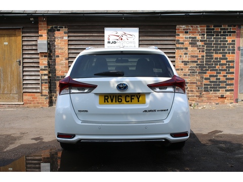 1.8 VVT-h Excel Touring Sports 5dr Petrol Hybrid CVT Euro 6 (s/s) (136 ps)