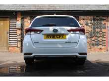 Toyota Auris VVT-h Excel 