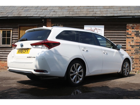 1.8 VVT-h Excel Touring Sports 5dr Petrol Hybrid CVT Euro 6 (s/s) (136 ps)