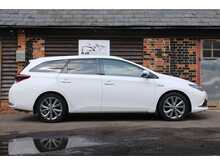 Toyota Auris VVT-h Excel 