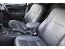 Toyota Auris VVT-h Excel 
