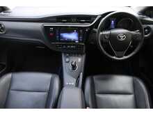 Toyota Auris VVT-h Excel 