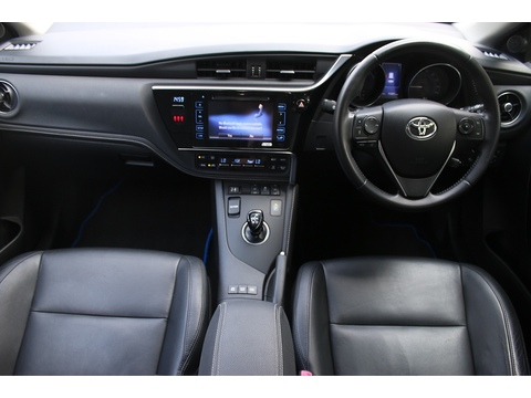 1.8 VVT-h Excel Touring Sports 5dr Petrol Hybrid CVT Euro 6 (s/s) (136 ps)