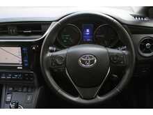 Toyota Auris VVT-h Excel 
