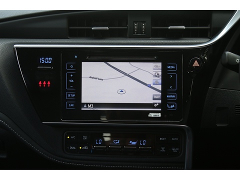 1.8 VVT-h Excel Touring Sports 5dr Petrol Hybrid CVT Euro 6 (s/s) (136 ps)