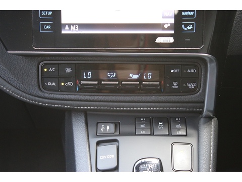 1.8 VVT-h Excel Touring Sports 5dr Petrol Hybrid CVT Euro 6 (s/s) (136 ps)