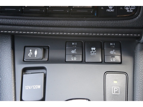 1.8 VVT-h Excel Touring Sports 5dr Petrol Hybrid CVT Euro 6 (s/s) (136 ps)
