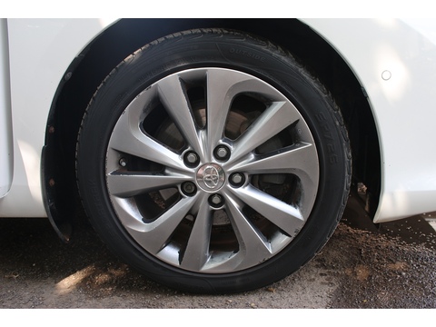 1.8 VVT-h Excel Touring Sports 5dr Petrol Hybrid CVT Euro 6 (s/s) (136 ps)