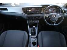 Volkswagen Polo TSI SE 