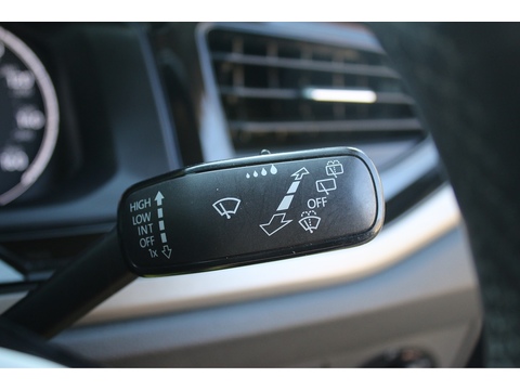 1.0 TSI SE Hatchback 5dr Petrol Manual Euro 6 (s/s) (95 ps)
