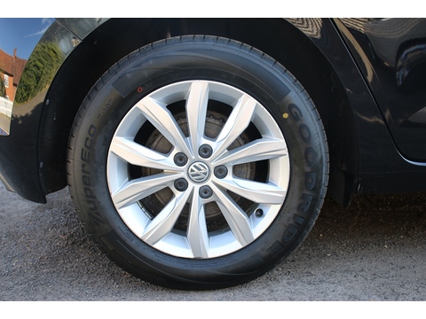 1.0 TSI SE Hatchback 5dr Petrol Manual Euro 6 (s/s) (95 ps)