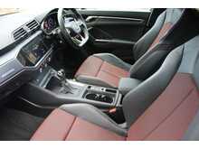 Audi Q3 TFSI CoD S line 