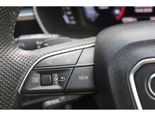 Audi Q3 TFSI CoD S line 