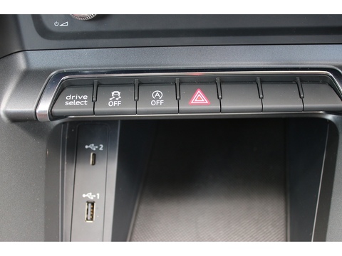 1.5 TFSI CoD 35 S line SUV 5dr Petrol S Tronic Euro 6 (s/s) (150 ps)
