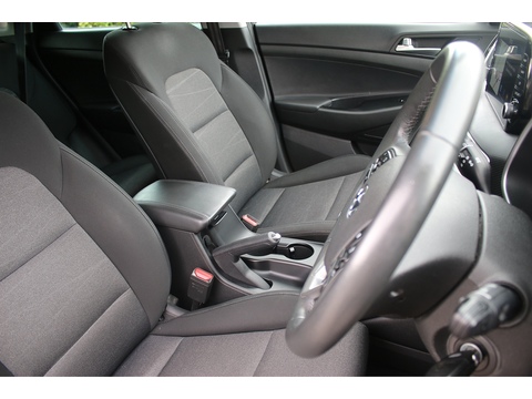 1.6 GDi SE Nav SUV 5dr Petrol Manual Euro 6 (s/s) (132 ps)