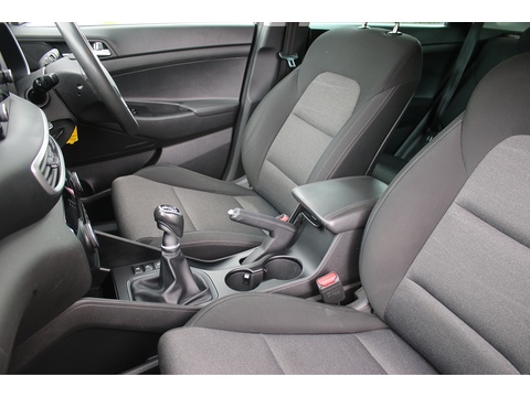 1.6 GDi SE Nav SUV 5dr Petrol Manual Euro 6 (s/s) (132 ps)