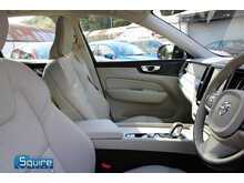 Volvo XC60 B5 MHEV Momentum