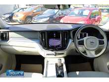 Volvo XC60 B5 MHEV Momentum