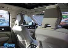 Volvo XC60 B5 MHEV Momentum