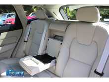 Volvo XC60 B5 MHEV Momentum