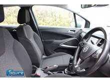 Vauxhall Crossland X SE