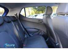 Hyundai i10 Play