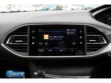 Peugeot 308 PureTech Allure Premium