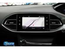 Peugeot 308 PureTech Allure Premium