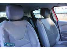 Renault Clio TCe Iconic