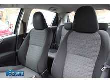 Toyota Yaris Dual VVT-i TR