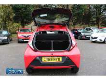 Toyota AYGO VVT-i x-play