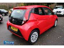 Toyota AYGO VVT-i x-play