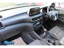 Hyundai TUCSON CRDi SE Nav