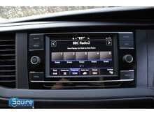 Volkswagen Transporter Shuttle TDI SE