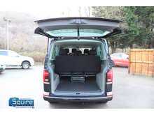 Volkswagen Transporter Shuttle TDI SE