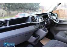 Volkswagen Transporter Shuttle TDI SE