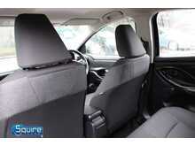 Toyota Yaris VVT-h Icon