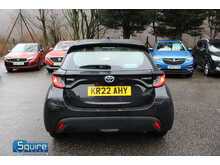 Toyota Yaris VVT-h Icon