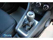 Renault Captur TCe Iconic 