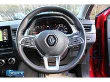 Renault Captur TCe Iconic 